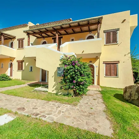 1 Bedroom Beautiful In Appartamento *